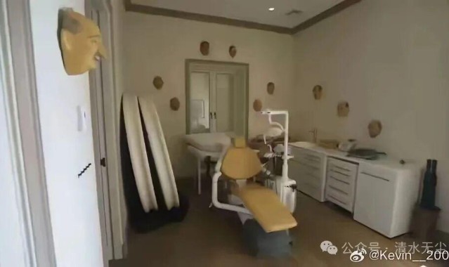 新彩票网开奖-这是萝莉岛内部，看着确实有点诡异，而且还有这凳子和照射灯