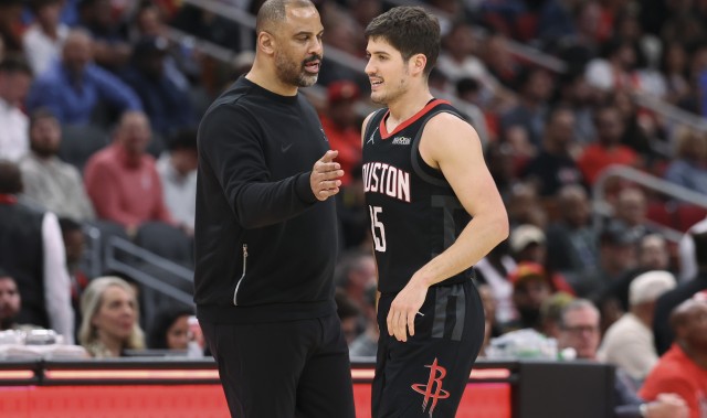 彩票网开奖官方-终于悟了！火箭重用谢泼德第四节DNP阿门 1内4外才能拔高进攻上限