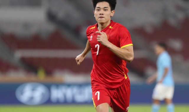 彩票网开奖记录-U23亚洲杯神奇2分钟！阮庭北任意球破门，传射建功，韩国再度落后